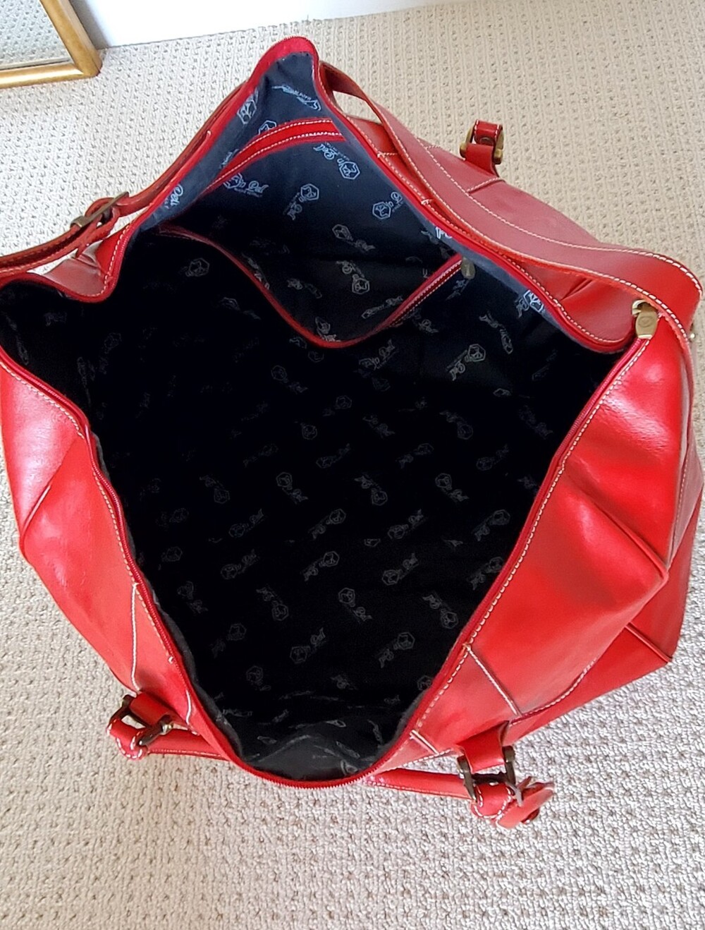 Valentina Italy Vtg. Large Red Leather Travel Duffle Bag, Original Lock/Keys - Picture 11 of 16